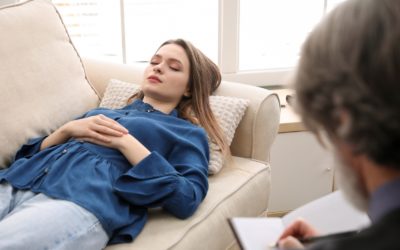 Comment l’hypnose régressive Les Terreaux à Lyon 1 peut-elle aider à guérir les blessures émotionnelles profondes ?